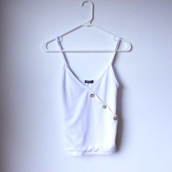 Nasty Gal Tops - • the vtg nasty gal knit tank